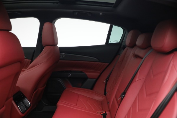 New 2027 Maserati Grecale Trofeo for sale $128,145 at Maserati of Westport in Westport CT 06880 18