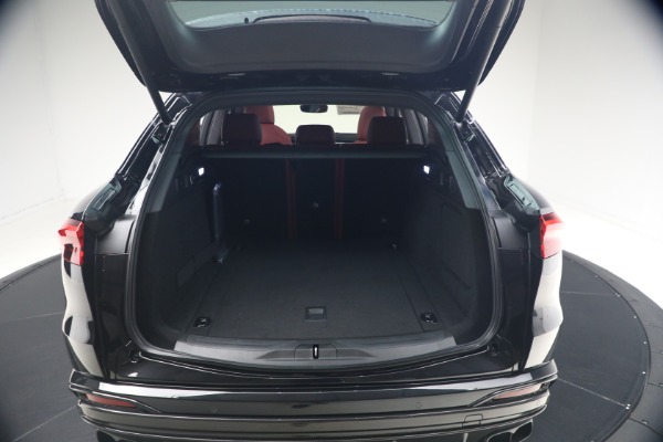 New 2027 Maserati Grecale Trofeo for sale $128,145 at Maserati of Westport in Westport CT 06880 25
