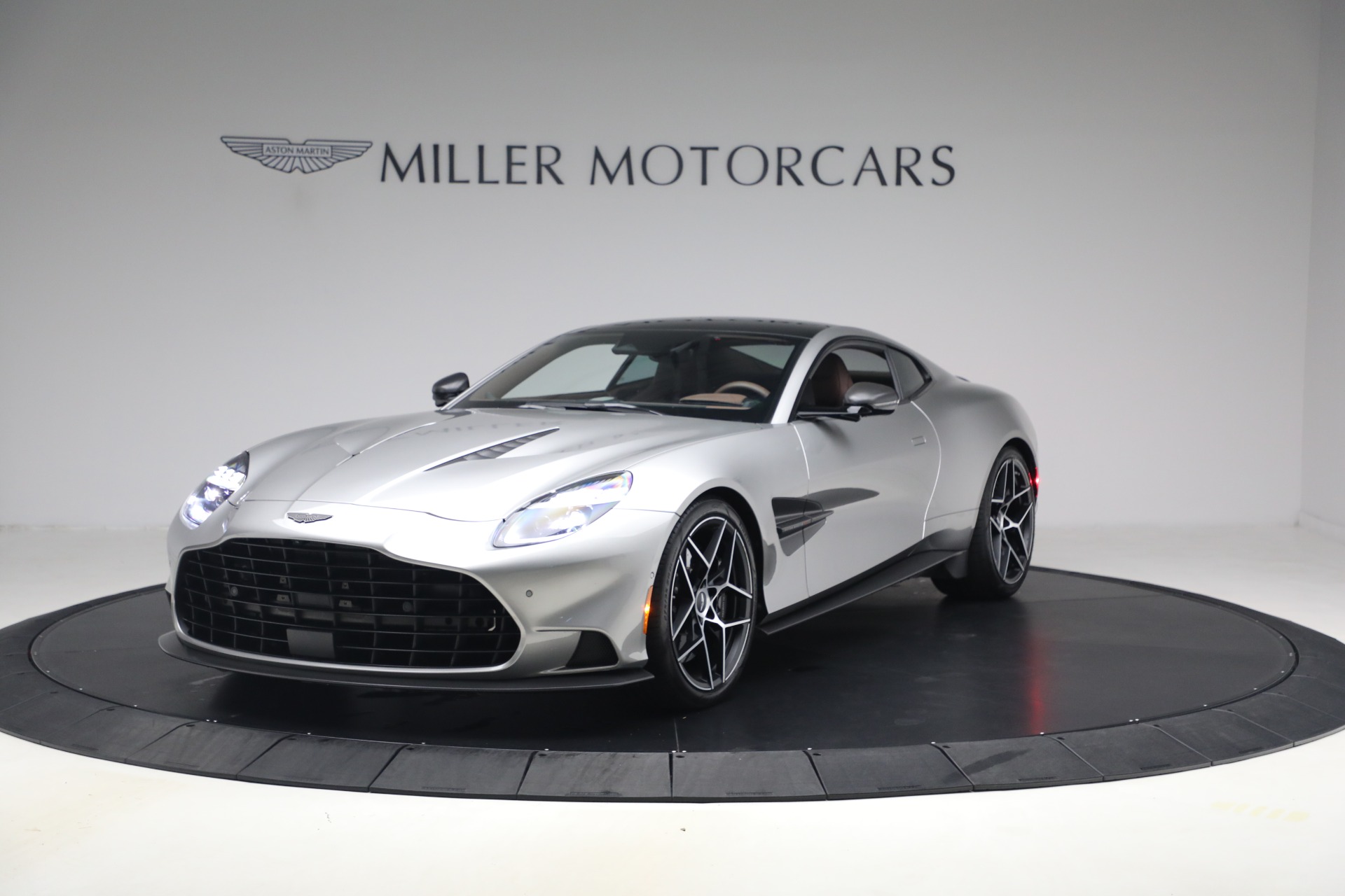 Used 2025 Aston Martin Vanquish for sale $429,900 at Maserati of Westport in Westport CT 06880 1