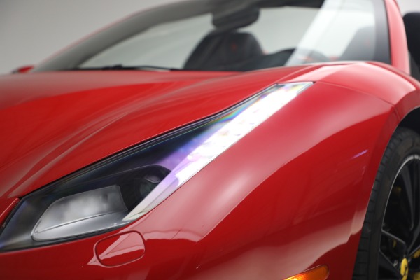 Used 2019 Ferrari 488 Spider for sale $419,900 at Maserati of Westport in Westport CT 06880 23