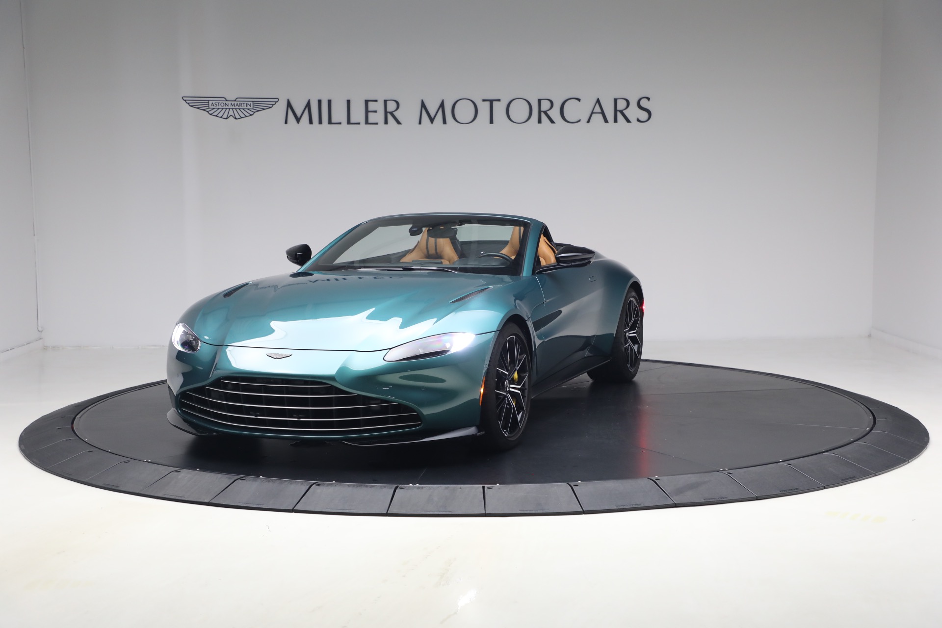 Used 2023 Aston Martin Vantage V8 for sale $151,900 at Maserati of Westport in Westport CT 06880 1