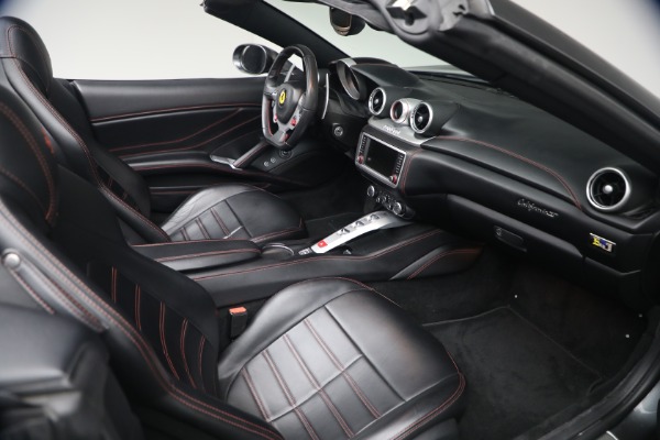 Used 2015 Ferrari California T for sale $139,900 at Maserati of Westport in Westport CT 06880 18
