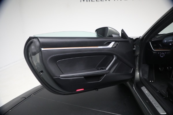 Used 2020 Porsche 911 Carrera 4S for sale $144,900 at Maserati of Westport in Westport CT 06880 27