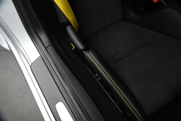 Used 2016 Porsche Cayman GT4 for sale $149,900 at Maserati of Westport in Westport CT 06880 21