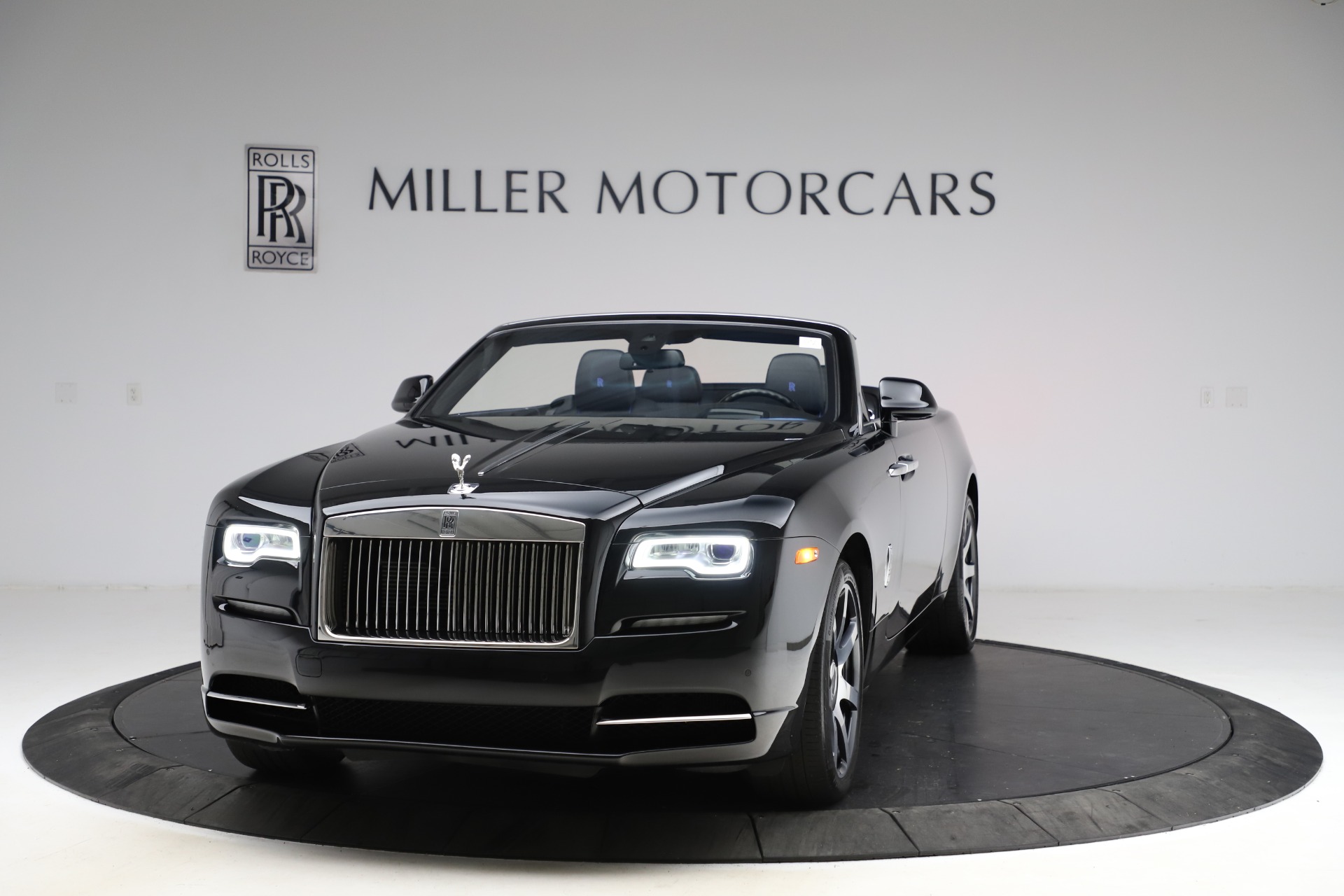 Used 2017 Rolls-Royce Dawn for sale $229,900 at Maserati of Westport in Westport CT 06880 1